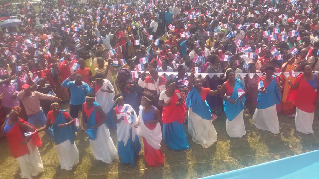 rpfinkotanyi's tweet photo. Mwiriwe! 
Mu murenge wa Shyira mu karere ka Nyabihu bati: Tuzatora @rpfinkotanyi  dusigasire ibimaze kugerwaho #ToraFPR https://t.co/48XQvVSEe0