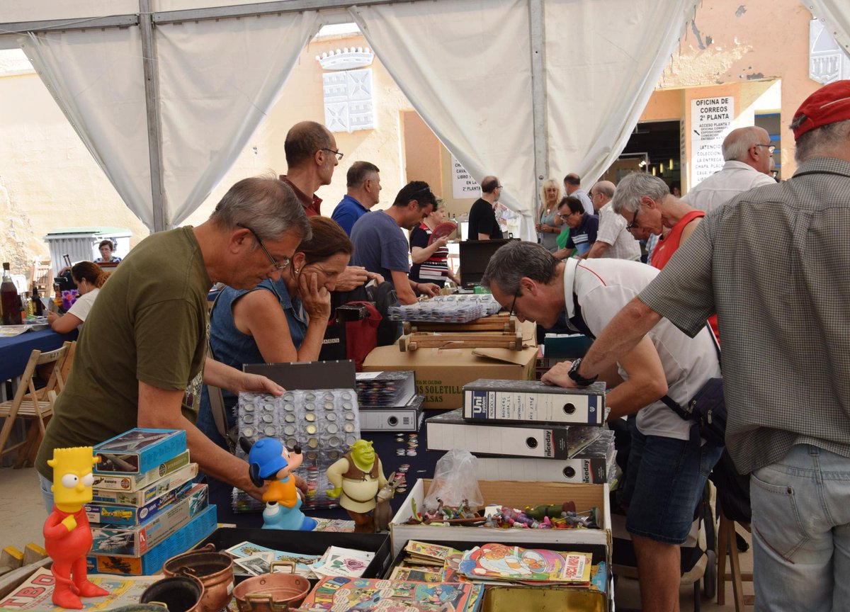 replega_feria's tweet photo. @replega_feria sigue consolidándose como una de las ferias de referencia del #coleccionismo #feriasmonzon #monzon #huesca #coleccionistas #replega #replega18 https://t.co/LuOYG41WdX