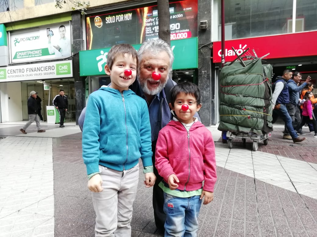 Todavia estás a tiempo! puedes donar en la web laprotectora.cl  Ayúdanos a mejorar el presente y futuro de cientos de niños que creen en ti 🙌🏻❤ ¡Vamos! Solo te tomará 1 minuto 😊 #YomelaJuego ⭐👏🏻