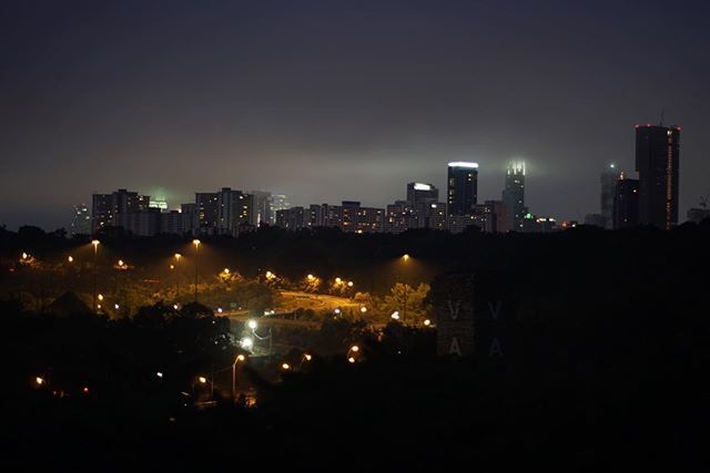 jmaher's tweet photo. The morning fog stole the CN Tower and half of the city .
.
.
.
.
#citybestpics #agameoftones #city_explore #illgrammers #thecreative #shotaward #seemycity #createcommune #nature_perfection #folkcreative #VisualsOfLife #gearednomad #MoodyGrams #visualam… https://t.co/lPDIPcGBvu https://t.co/YhbXBcr3oM
