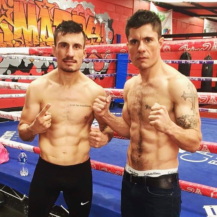 boxingtimeMX's tweet photo. ROBERTO "MASSA"ORTIZ @robertomassa24 y su hermano CARLOS "ALI" ORTIZ entran en acción en la misma función en la cual se presenta el desempate #CaneloGGG Roberto medirá fuerza ante Virgil Ortíz mientras que Carlos se medirá ante Alexis Rocha velada presentada por @goldenboyboxing https://t.co/LMlw5PBnEi