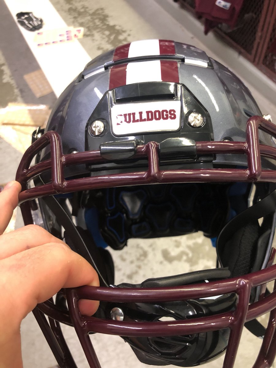 Redlands_Equip's tweet photo. Uniforms getting out, helmets done  and ready to go, it’s almost game time! #Urdawgs @GoRedlands @UofR_Football #d3fb #beatgeorgefox https://t.co/Anf5yisMGe