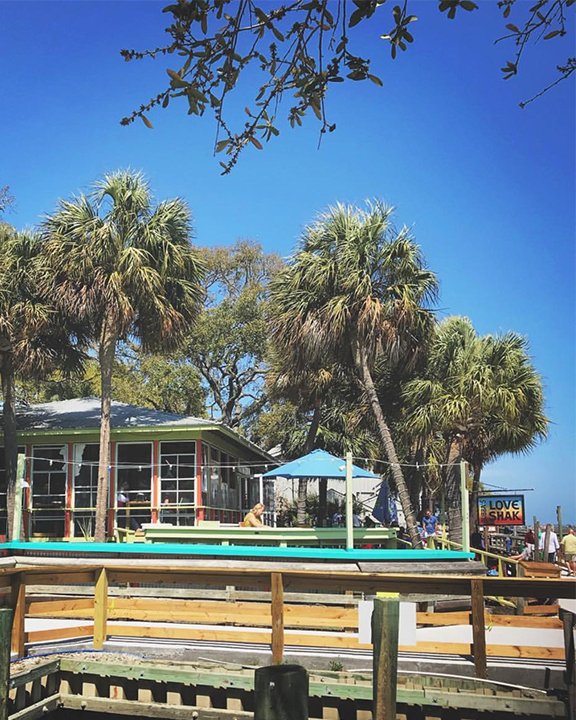 bubbasloveshak's tweet photo. [Repost] Our little love shak 😎
#pupsatbubbas #bubbasloveshak #views #food #delicious #foodie #happyhour #drinks #fun #family #friends #marshwalk #murrellsinlet #yummy #dogs #seafood #freshfood https://t.co/qdj5ddgm27
