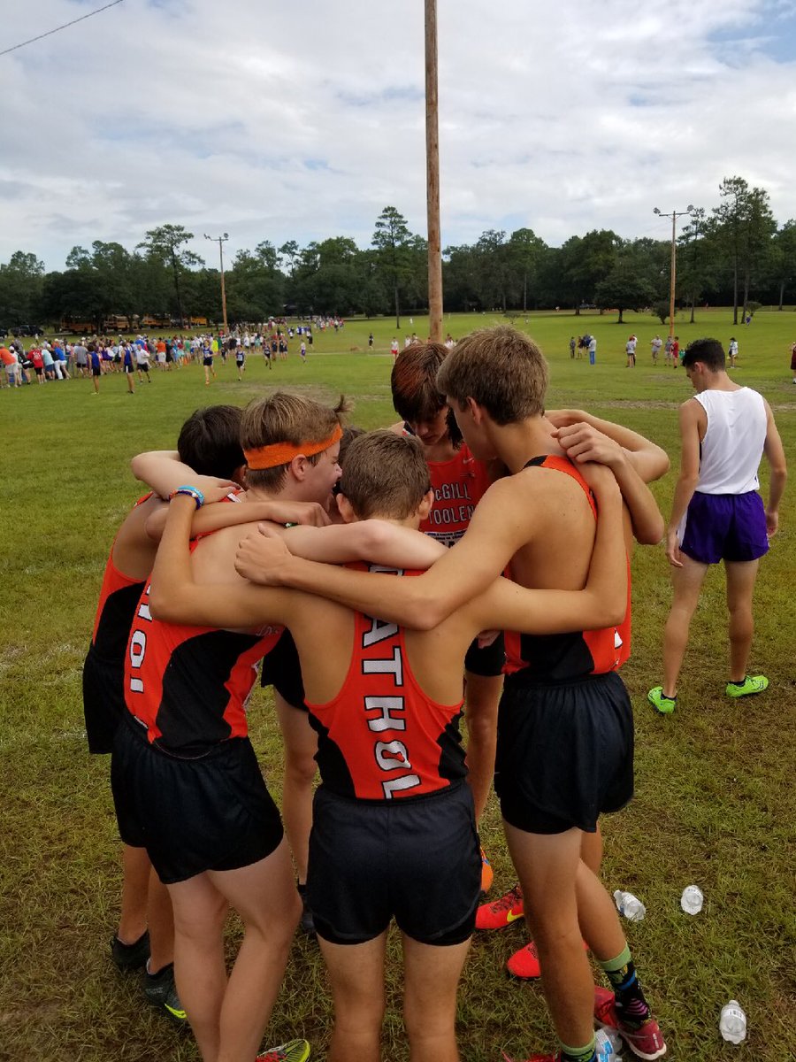 McT Boys finish 3rd in the Invitational Race at the Challenge of Champion XC Race!