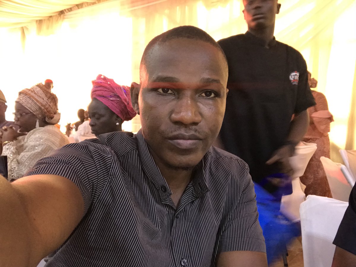 Wellyjighere's tweet photo. Life of a Scrabble Champion!
One minute I’m in Ikeja taking a selfie at Wanri’s wedding, the next I’m in Victoria Island talking Scrabble Development on 92.3 Inspiration Fm. #ScrabbleIsBack @OfficialSuo @Inspiration923 @1topham @WorldScrabble @NigeriaScrabble https://t.co/t4tes3uAkz