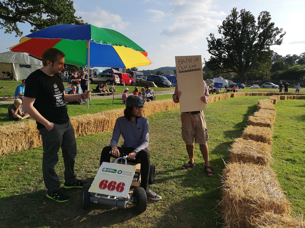 TheArduinoGuy's tweet image. Our pit girls are out on the track ready for the first race @Hacky_Racers @emfcamp #EMF2018