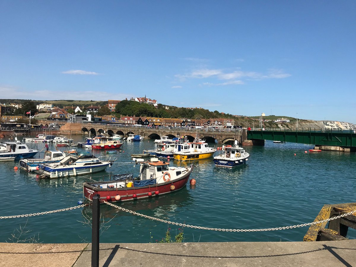 A lovely #walk of 14 km along @VisitKent’s coast yesterday starting @VisitFolkestone with #harbour and #MartelloTowers, seeing @SamphireHoe1997 from above and ending in @VisitDover and @westernheights. #weather was great too.