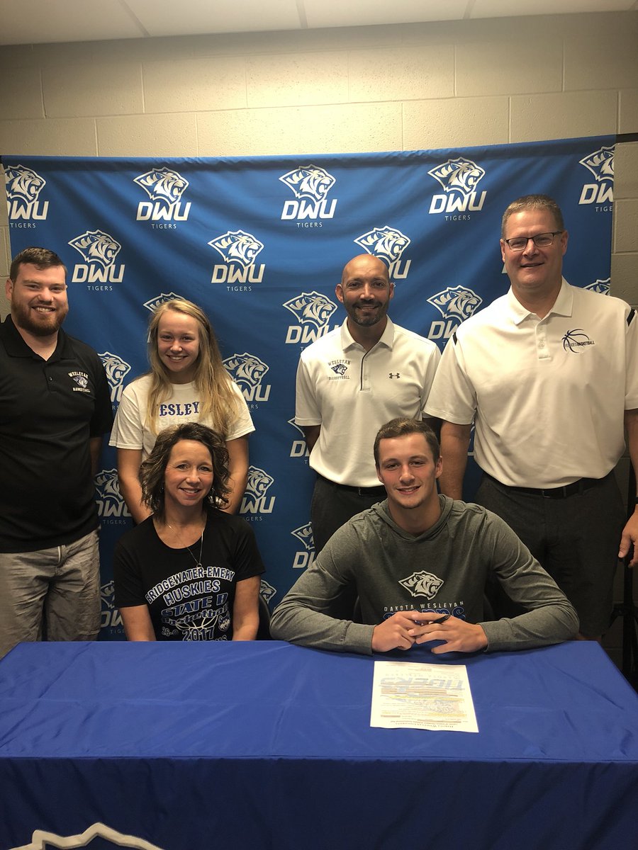 DWU Mens Basketball tweet media