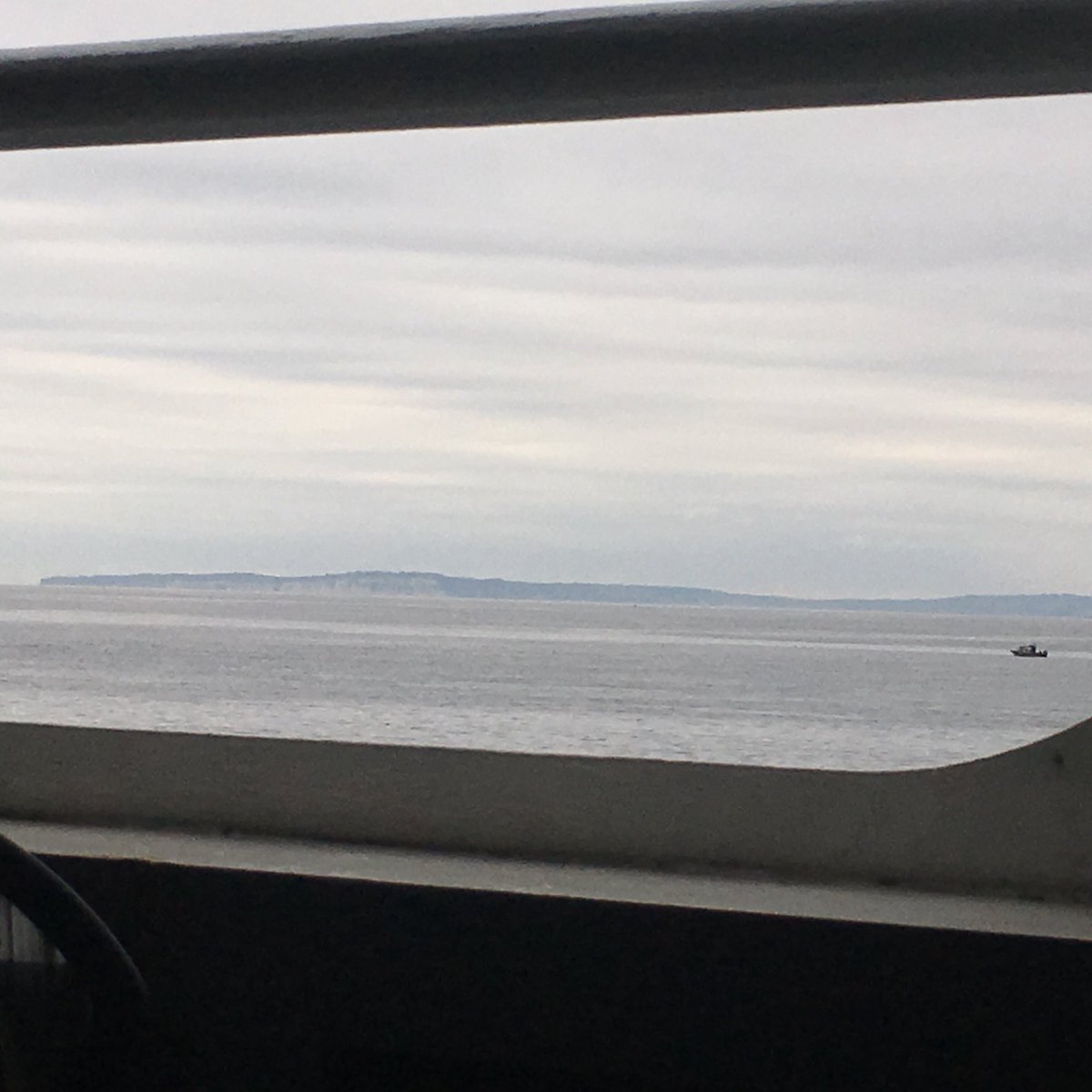 shancoo's tweet image. Day 19 #100daysofCode Perfect day today: #ferrycoding some #freeCodeCamp challenges, practice on @udemy for #html & #css, then off to @davematthewsbnd tonight @TheGorge 👩🏽💻⛴🍀🎶