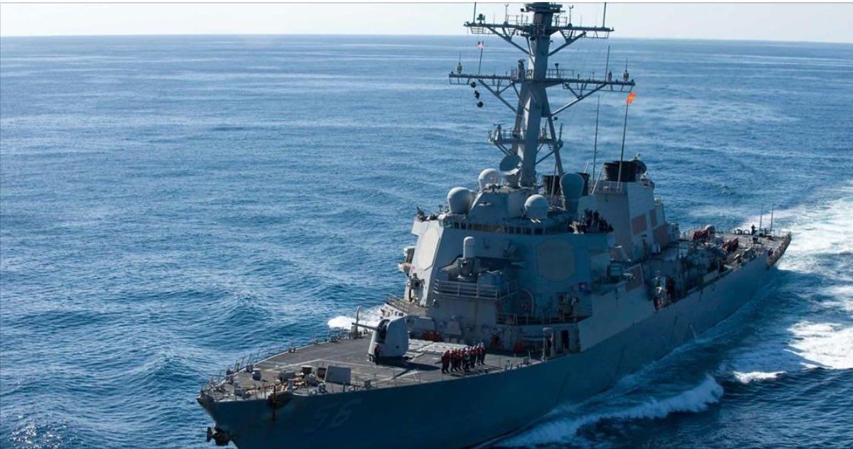 AlbertUSAdog's tweet photo. 10 missing, 5 injured after USS John S. McCain collides with tanker in Pacific. https://t.co/Nn2Evm5A8j