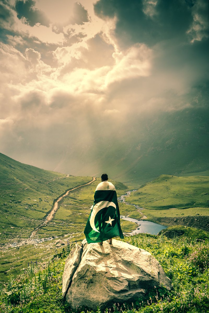 RoseCuir's tweet image. I&apos;m a self-taught photographer from Pakistan plus a traveler, who has addiction with the scenery of all over Pakistan. A simple RT won&apos;t make me famous, but it could get my work to people who should see it.