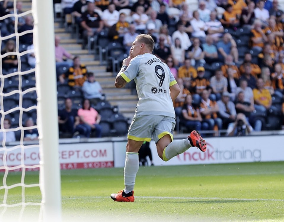Martyn Waghorn Fan tweet media