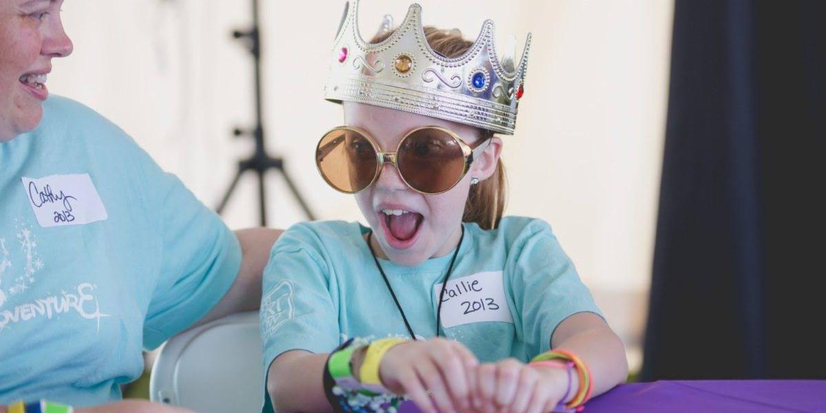 bertsbigadv's tweet image. #BBA2013 kiddo Callie is rocking a crown and shades for this #StyleSaturday 👑🕶️