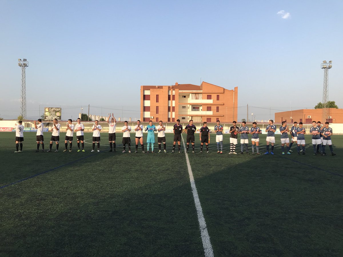 moralejacp's tweet photo. En directo desde el campo de la Vega !!🎙🎙

Vamooosss que comienza el partido!!👍🏻👍🏻

CpMoraleja Cahersa
                ✅
@CPMontehermoso 

#Abónate⚪️⚫️
#VamosAporTodas💪🏻⚽️💪🏻
#AupaMoraleja💚🖤💚 https://t.co/RJAyacgcEa