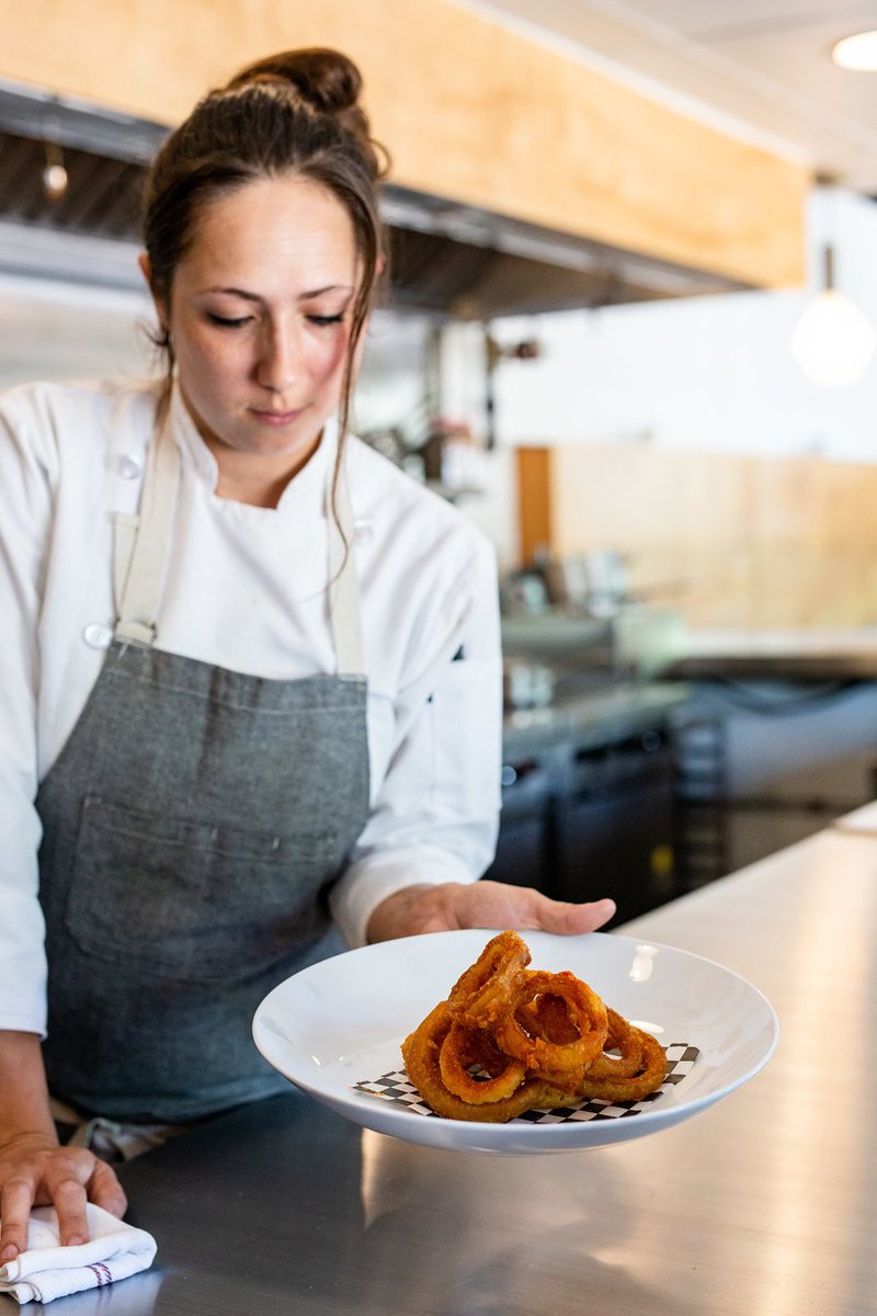 We're at <a href="/FNDaustin/">Foreign & Domestic</a> with our friends <a href="/ChefHeard/">Sarah Heard</a> &amp; <a href="/Neighthundred/">Nathan Lemley</a> ready to fry up some Tempura Onion Rings =>  ow.ly/jaJ430lAQz2
#ATXChef #ATXRestaurant #ATXEats