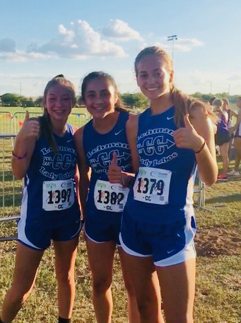 loborunners's tweet image. Lobo XC in action last night competing with a very talented collection of runners at the Chap Invitational. EVERY LOBO XC runner improved their time from last week&apos;&apos;s Vista meet. #incrementalgains @SchoolLehman @LehmanHighLobos