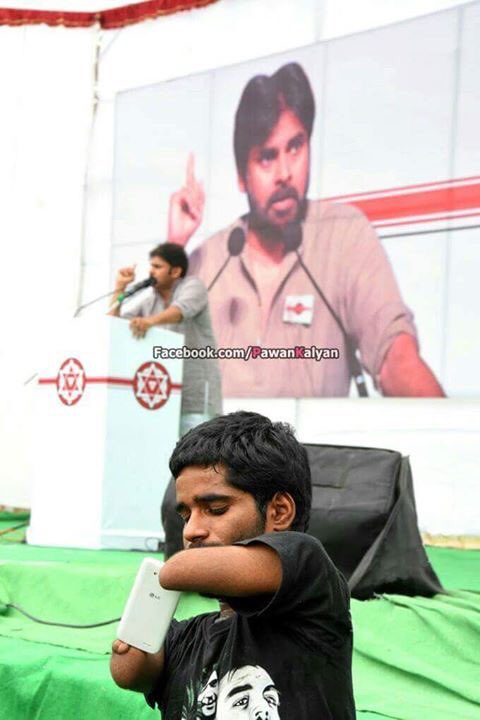MegaGireesh's tweet photo. ఎంత పుణ్యం చేసుకుంటే ఇంత అభిమానాన్ని సంపాదించుకున్నవ్ అయ్యా పవన్ కళ్యాణ్...🙏🏻
#PricelessPic
#HBDJanaSenaniPawanKalyan https://t.co/gEzS4enJDG
