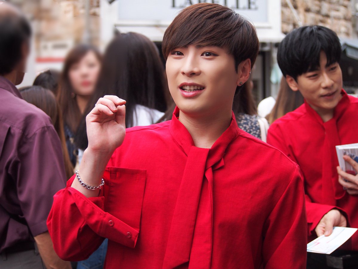 Totto D T 18 08 19 Pr Junyong Chiho Taerang Showbox 新大久保 Kpop Dnt Jp Official