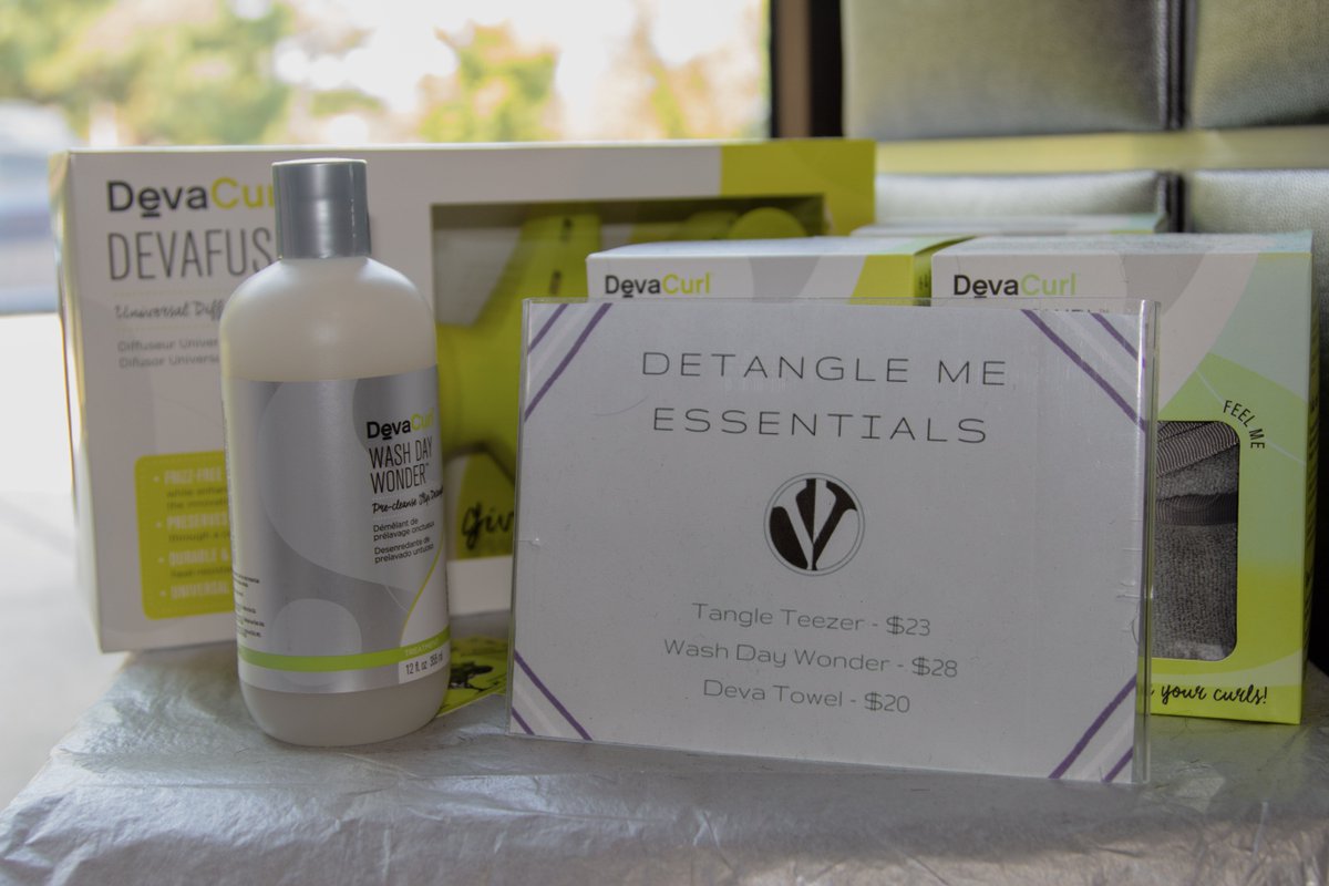 VersusSalon's tweet image. #VersusTipsandTricks : If detangling is a hassle for you, use #WashDayWonder by @DevaCurl for added slip that makes detangling a breeze! Specialized for your curls 🌀 ❤️ 💋