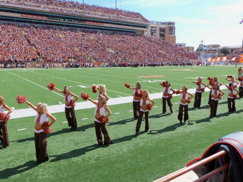 RachelKnappNews's tweet photo. My alma mater is playing Maryland today. Who is excited for college football?! #HookEm #TexasFight #TexasPom https://t.co/29eV17P1dx