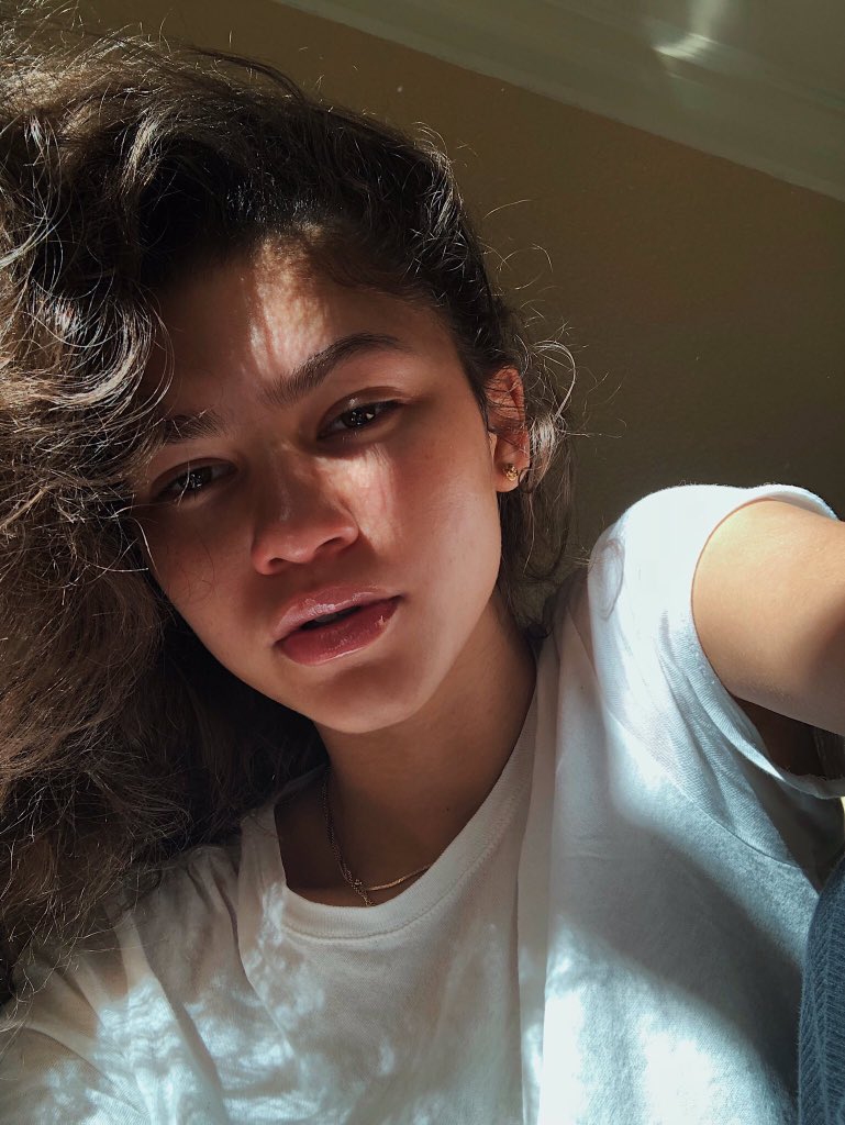 Happy 22nd birthday to my babygirl zendaya  see you soon;) 