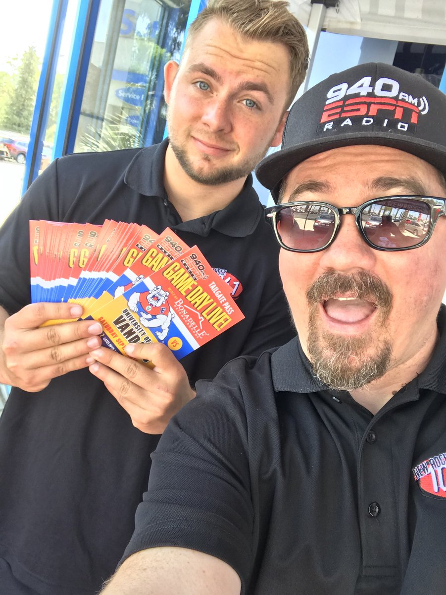 hammerisonradio's tweet photo. Work day Part 1: @selmaautomall_ with #failiott today until 2pm, repping @newrock1041 + @940ESPN with your FINAL chance at #GameDayLive passes 
#newrocknation #workdayflow https://t.co/uSpZckGZWS