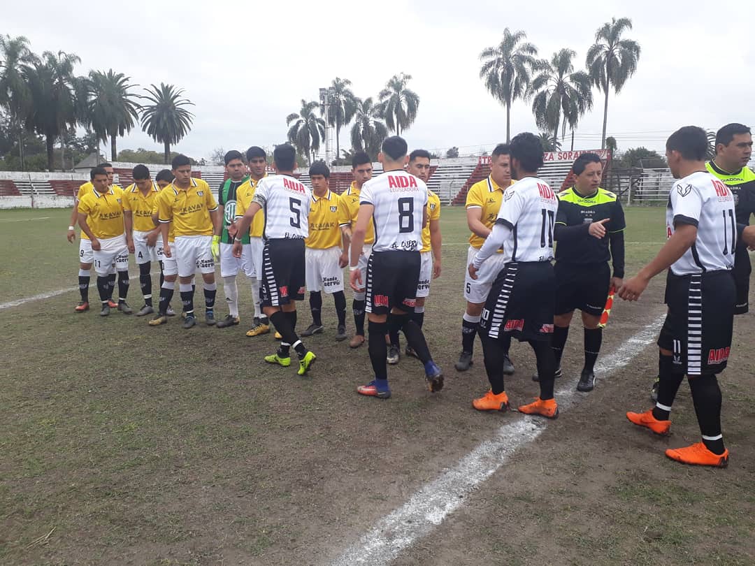 UnionDelNorte's tweet photo. En juego... #UniónDelNorte vs. #CruzAlta https://t.co/edKOXAHKoh
