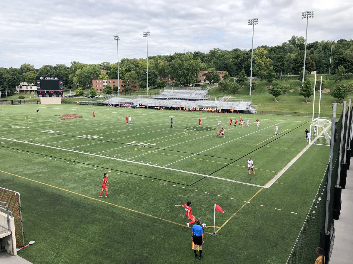 SachiVines's tweet image. #LetsGoRed❗️@RPIAthletics @RPIWS #RPIWS