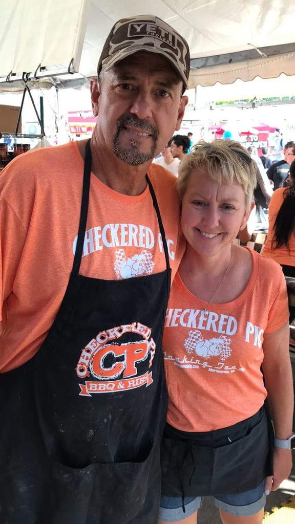 Serving up amazing ribs and a huge dose of southern hospitality! #pitmaster Tommy and Lisa Houston. ✔🐷 #lipsmackingribs #vote4us #wedobbq <a href="/nuggetribs/">Nugget Rib Cook-off</a>