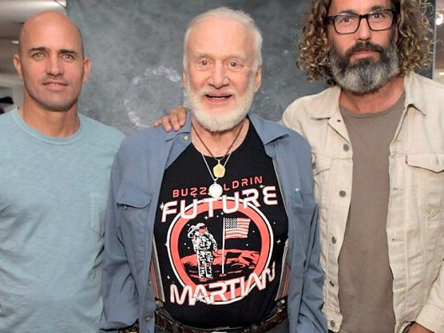 Chris_1791's tweet photo. #Buzz_Aldrin Dons Shirt with Planted American Flag amid ‘#First_Man’ Backlash https://t.co/7typM2CSuR via @BreitbartNews https://t.co/dAEMkOTXiM
