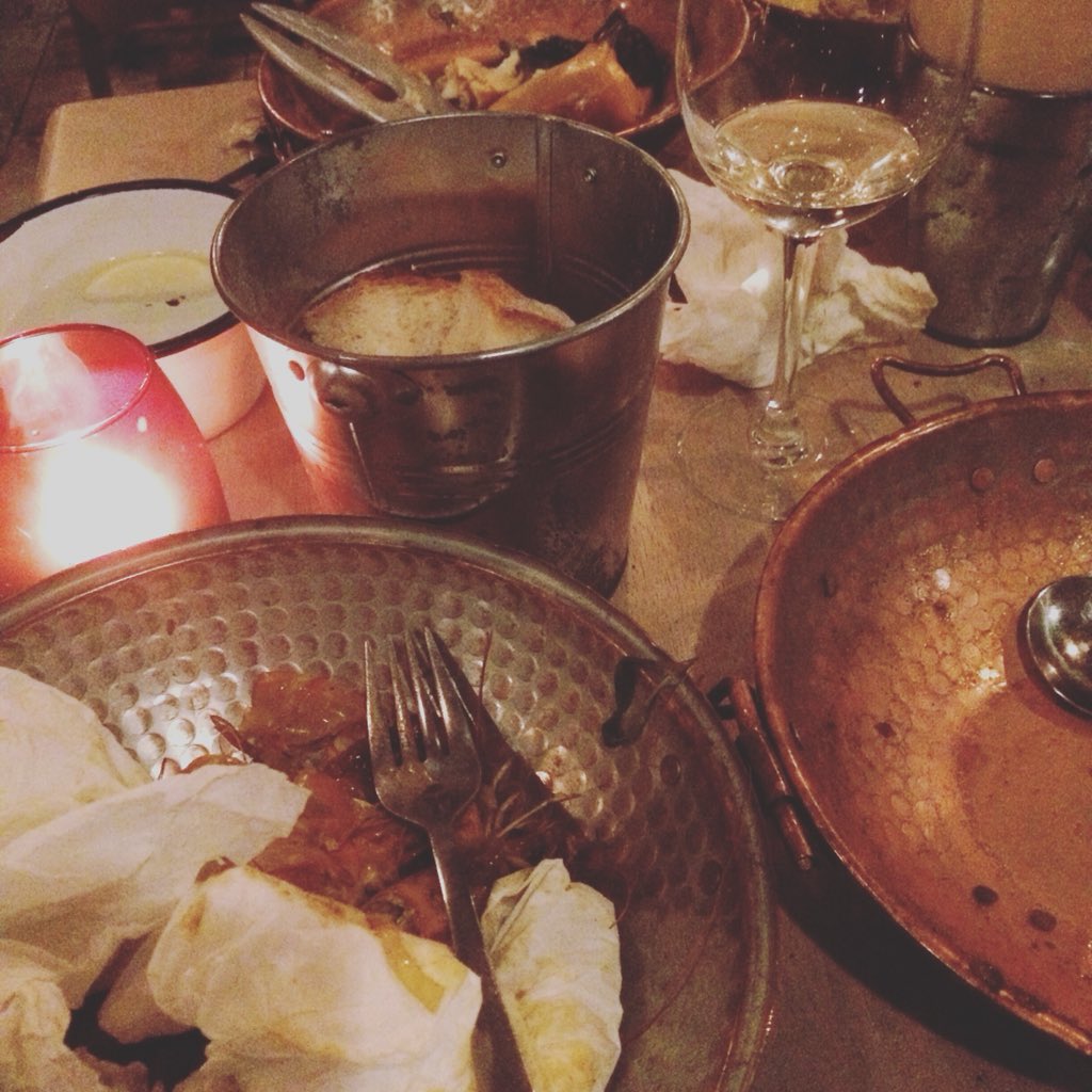 WestdeneButcher's tweet photo. Great #datenight @UrchinPub https://t.co/ovxXzFZqei