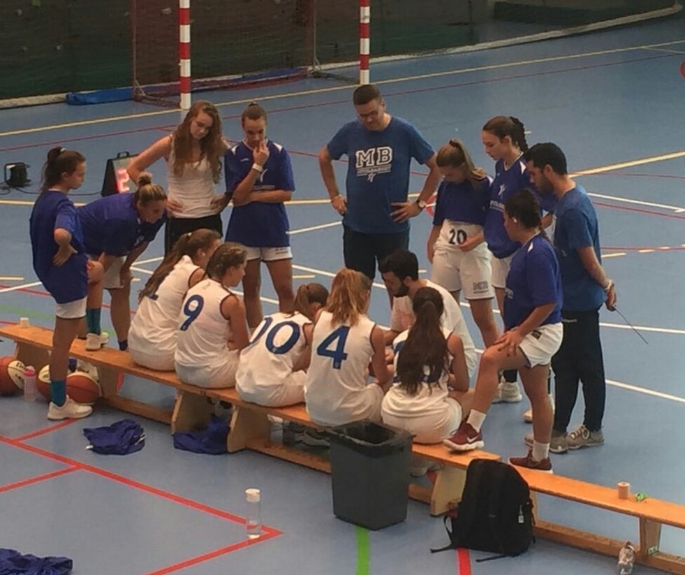 marcelosv4's tweet photo. Tras dos semanas intensas de pretemporada, primer amistoso, buenas sensaciones!!! A gusto y disfrutando con @Garrote_92 @lopezsergio77 @aitorarana1 @amartini83 @Maracas75 #mutilbasket https://t.co/7Uuv9cJUCD https://t.co/S3cSmgzL3N