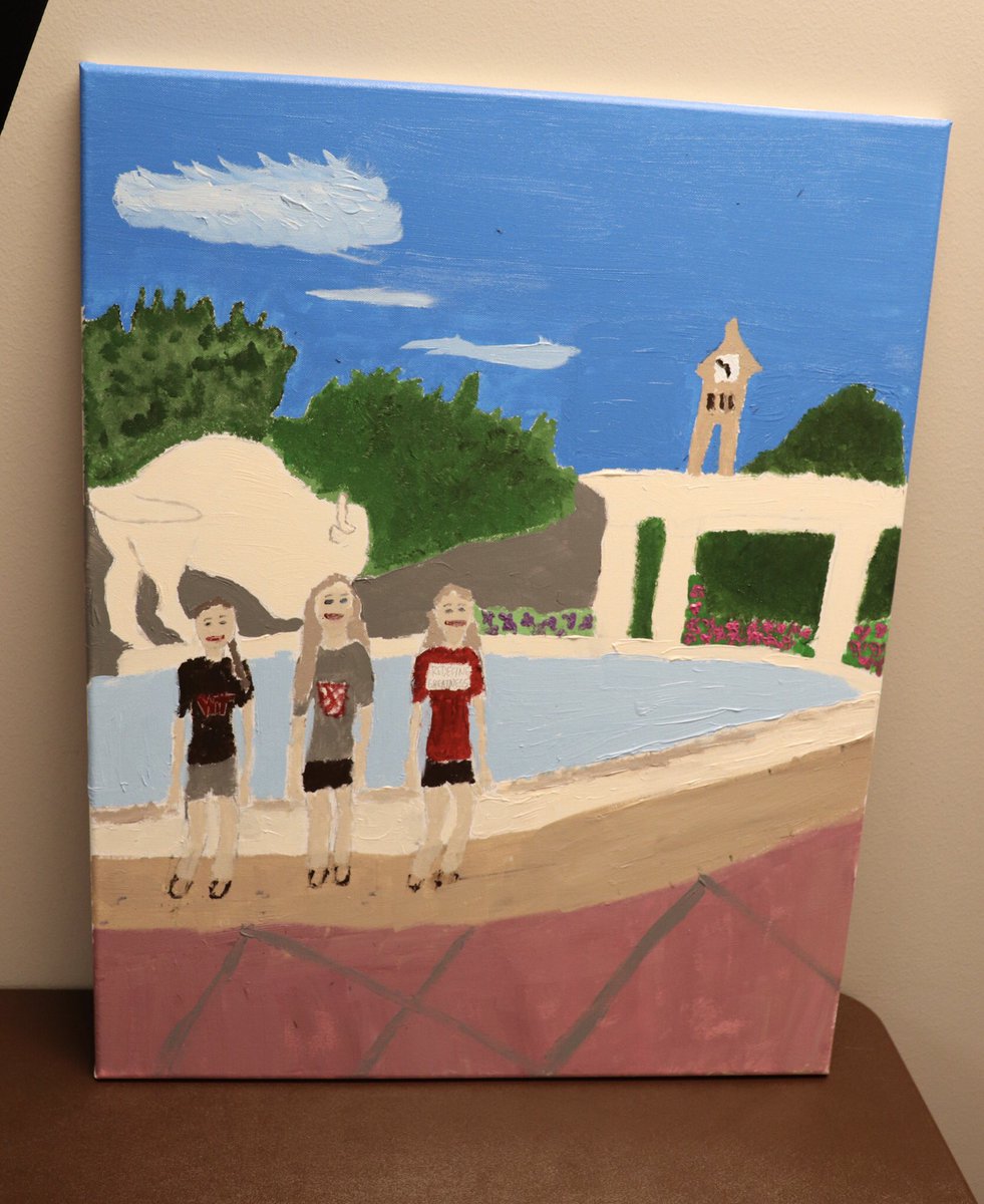 RETWEET to cast your vote for Group 1! Delaney, Reagan, &amp; Nathalie! #LadyBuffFamilyPortraitChallenge