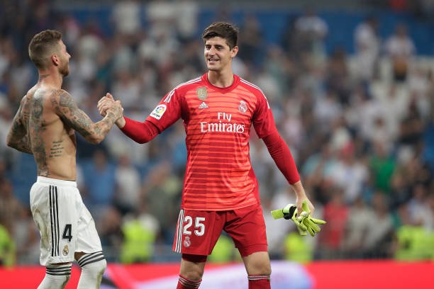 esportesAT's tweet photo. Com gol revisado pelo #VAR, @realmadrid goleia o @CDLeganes e segue invicto na @LaLiga #HalaMadrid #realmadrid #laliga #CampeoantoEspanhol
https://t.co/Usu8xt5lGq https://t.co/9XWcMWKYHL