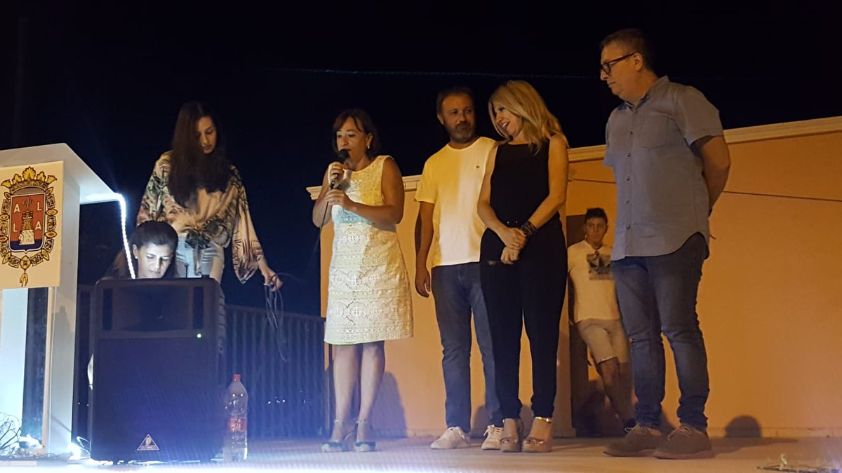 NatxoBellido's tweet photo. En la jornada convivència veïnal de les partides de la Canyada i Fontcalent. Disfrutant del bon ambient amb l'Ermita de la Canyada de testimoni. I ens ha tocat fer de jurats del concurs de tortilles. Un patiment 😉😉😉😉 #PartidesAlacant https://t.co/pmDOqhfZKO