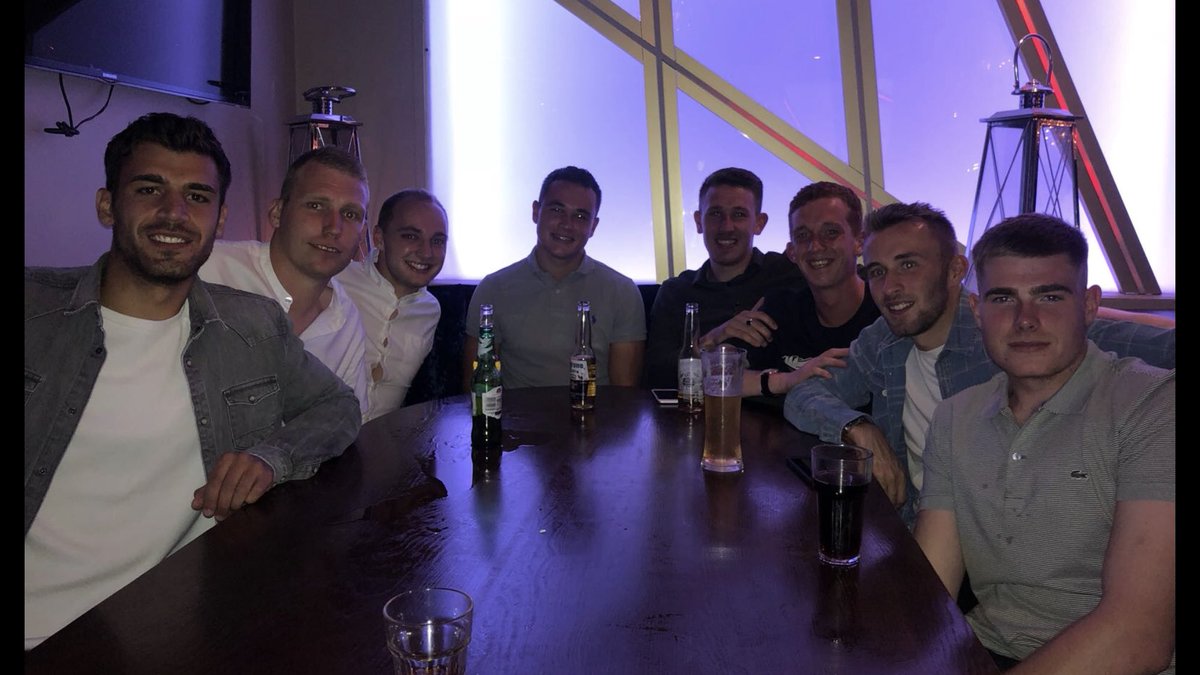 Swifts boys enjoying a night out after a well earned point this afternoon <a href="/shaun_griffo/">shaun griffiths</a> @mark_danksy <a href="/jimhanson_/">Jim</a> <a href="/MatthewFulloway/">Matthew Fulloway</a> <a href="/LewisPlatt_/">Lewis ☆</a> @callumgrant95 Nick MacPherson, Umit Eminoglu, Joe Hanson. 👌🏻⚽️