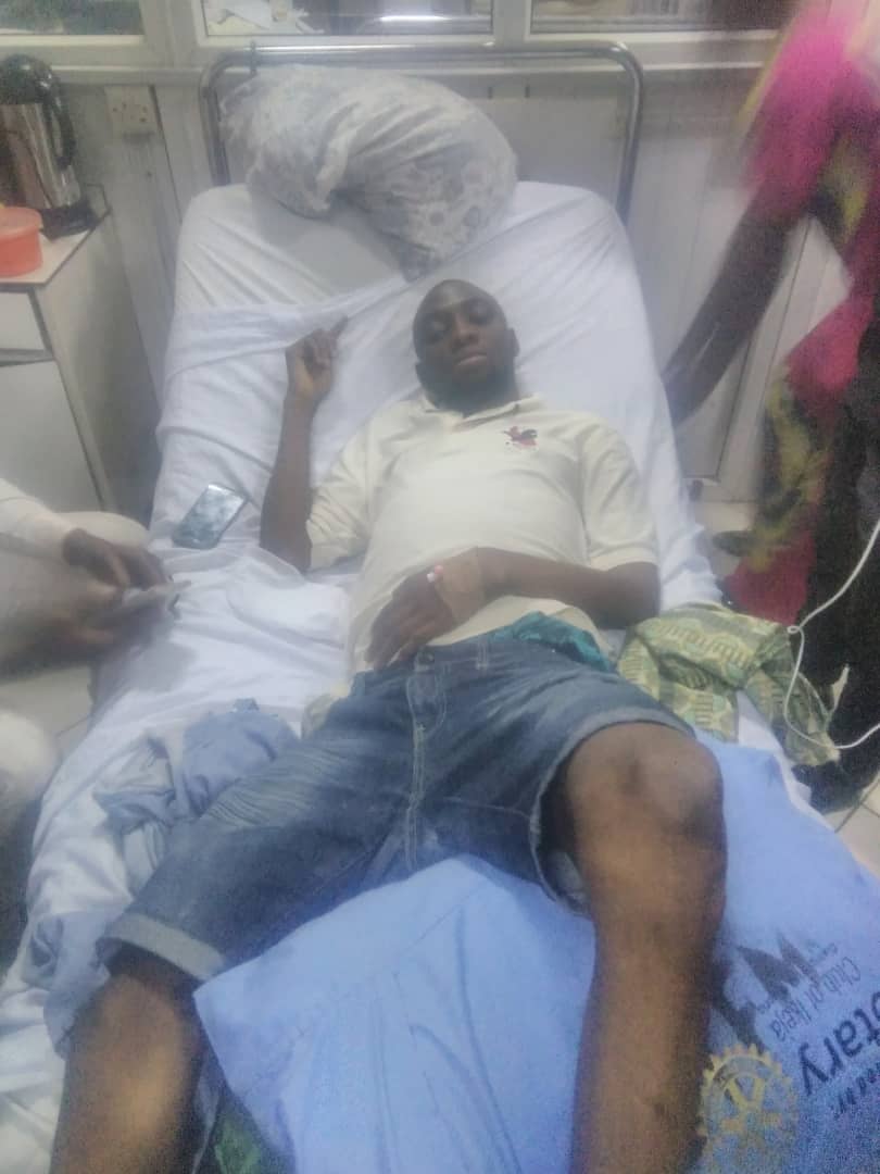 ij_jamiu's tweet photo. Please, Adeniyi Kehinde, a 300L student of Lagos State University needs 1Million Naira for his Spinal cord injury operation. 

We plead with you guys to help us save our student
Account Name : Adeniyi Moroof 
Account Number : 5693009074
Eco Bank.

Kindly Donate and RT.

Thank you https://t.co/nDn7LbEn1Z