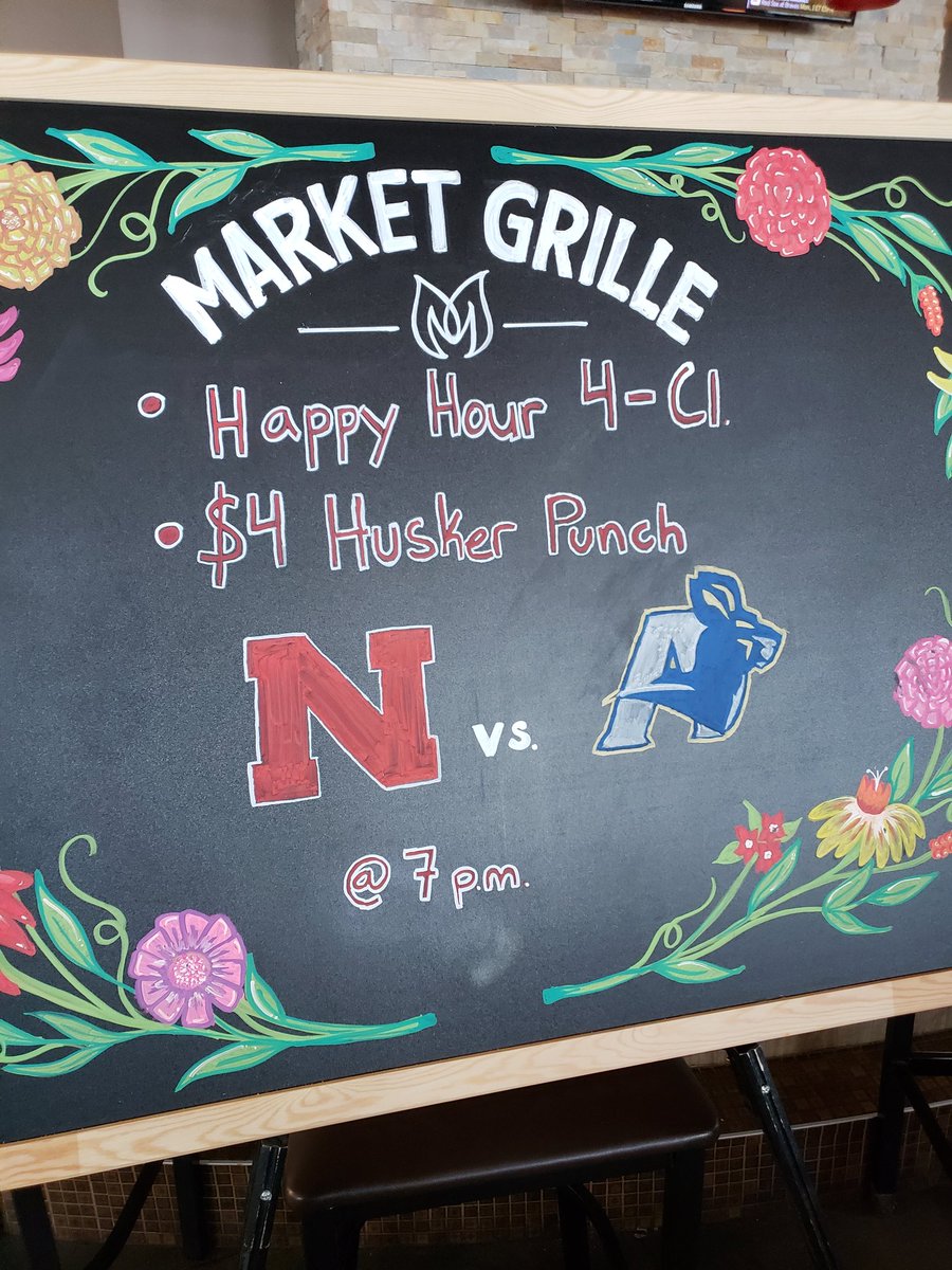 KearneyMG's tweet photo. T-140 minutes until the #Huskers kick off the 2018 season! Come join us tonight for Husker Happy Hour from 4pm-Close. Enjoy any juicy steak, $5 off. Sip on our refreshing Husker Punch for $4! 🍻🏈🔴⚪ Every quarter we'll be raffling off some awesome Husker gear! #GBR https://t.co/Xx0XPRmagx