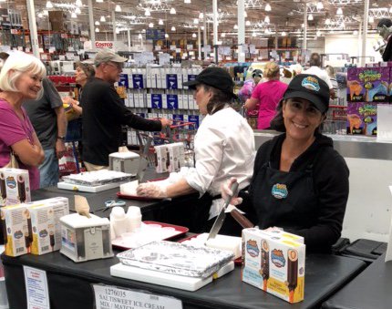 saltisweet's tweet photo. Soooooo many samples! #StrawberryVanillaMintCaramel #TryAll4 #ComeGetYouSome #CostCOlorado #TimnathCO https://t.co/f1WHLanPin