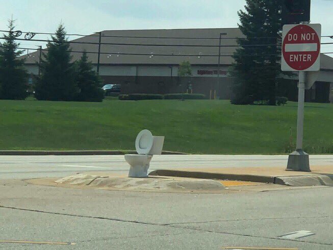 scarytoilet's tweet photo. https://t.co/c0xIAYdTIc
