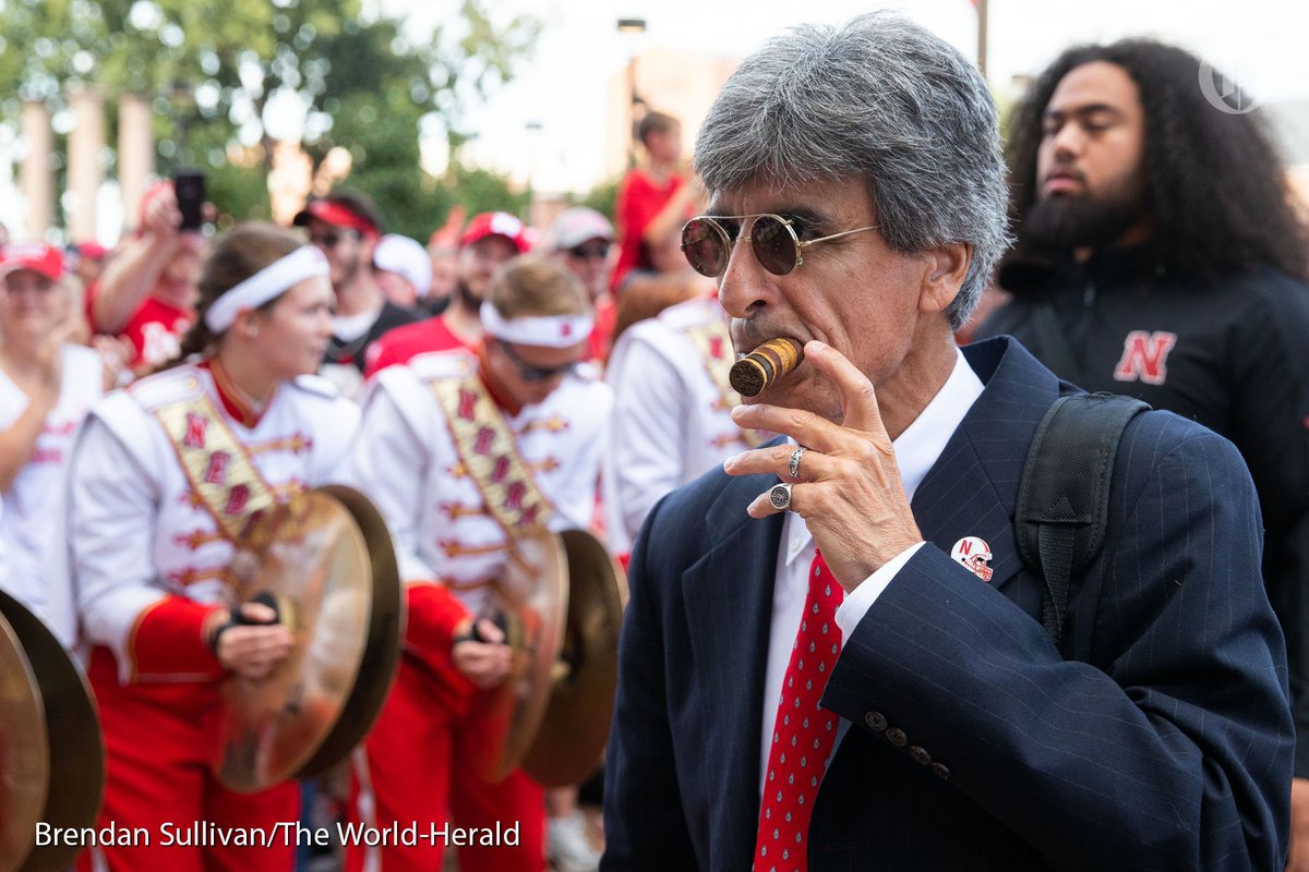 And the winner for most gangster way to exit a bus ever.... #Nebraska quarterbacks coach Mario Verduzco.
More #GBR photos-> bit.ly/2PtmGXA