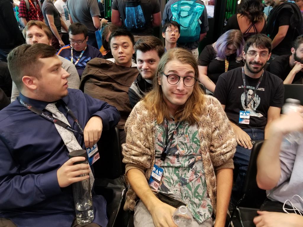 GEICOGaming's tweet photo. Don't forget there are a few awesome #Hearthstone personalities signing autographs and meeting fans today at #PAXWest you won't want to miss! #GEICOxPAX

3:30 @Frankinabox &amp; STEVE
4:00 @JustsaiyanHS 
4:30 @BMkibler 
(PDT) https://t.co/SxqFEiUcnQ