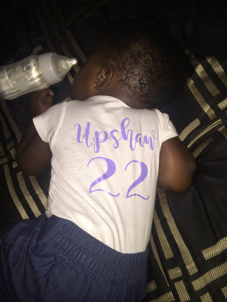 iGOT_SUNSHiNE3's tweet image. Football Season Is Officially Here &amp;amp; Grace Says It’s Game Day For Dada 🏈 👨‍👧 &amp;amp; Were Sending Positive Vibes Your Way 😘 New Atmosphere, New Coaches, New Season, New Team #SameGod✝️ #Daddy’sFootballPrincess #Upshaw22 #UCA🐻 @dukeupshaw1231