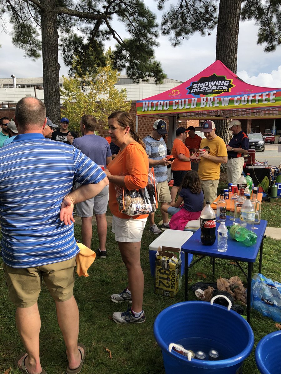 Thanks to the 150+ of you guys who showed up throughout the day! Hope you enjoyed the food and the <a href="/snowinginspace/">Snowing In Space Coffee</a> nitro brew! Y’all drank all our booze so we know you enjoyed that.