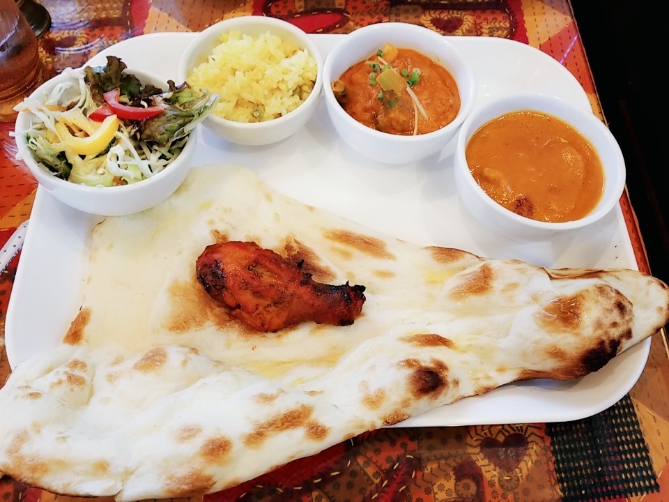 カレー食べに来た