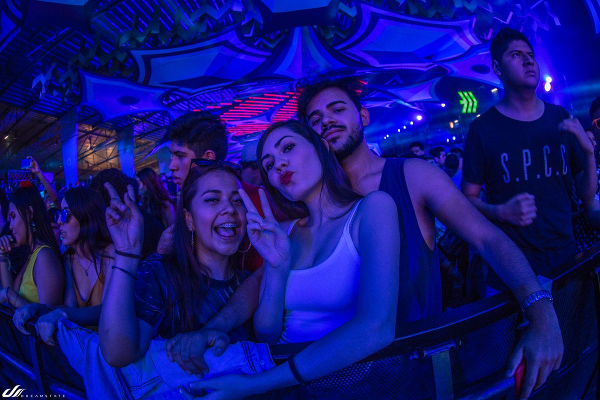 DreamstateMEX's tweet photo. 👽 Nuestra familia trance ha crecido #DreamstateMx 👽 https://t.co/NHxeMFXOnB