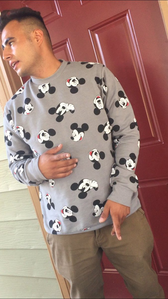 paulsraw's tweet photo. thankful for another day #mickymouse #blessed #BlessedAndGrateful https://t.co/Ru1516mUs6