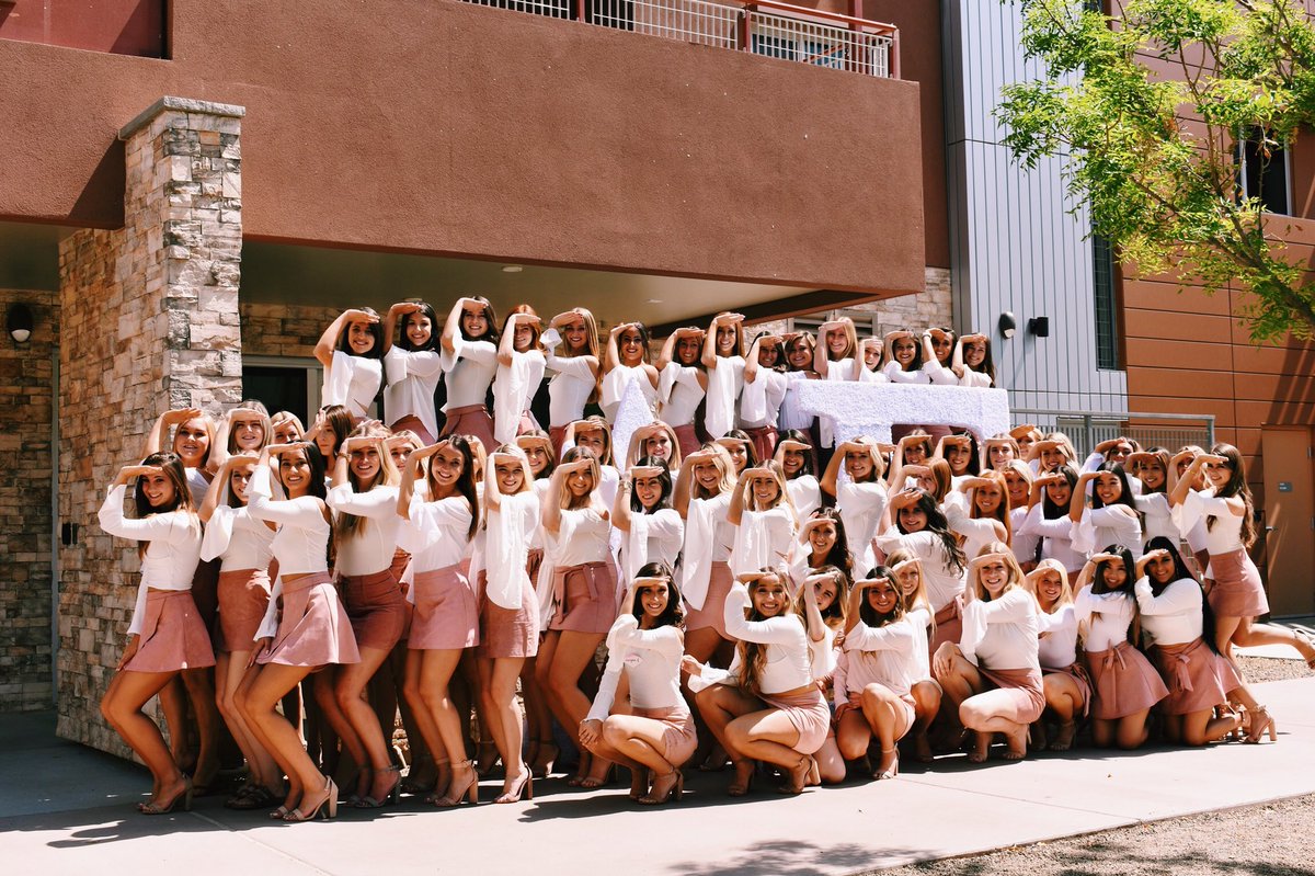 peace out round 2✌🏼 I hope you enjoyed learning all about our philanthropy, Service for Sight! We are so fortunate to get to work hands on with organizations that align with our philanthropy: Foundation for Blind Children, Elmcroft of Tempe, &amp;Guide Dogs of the Desert.💕💕💕