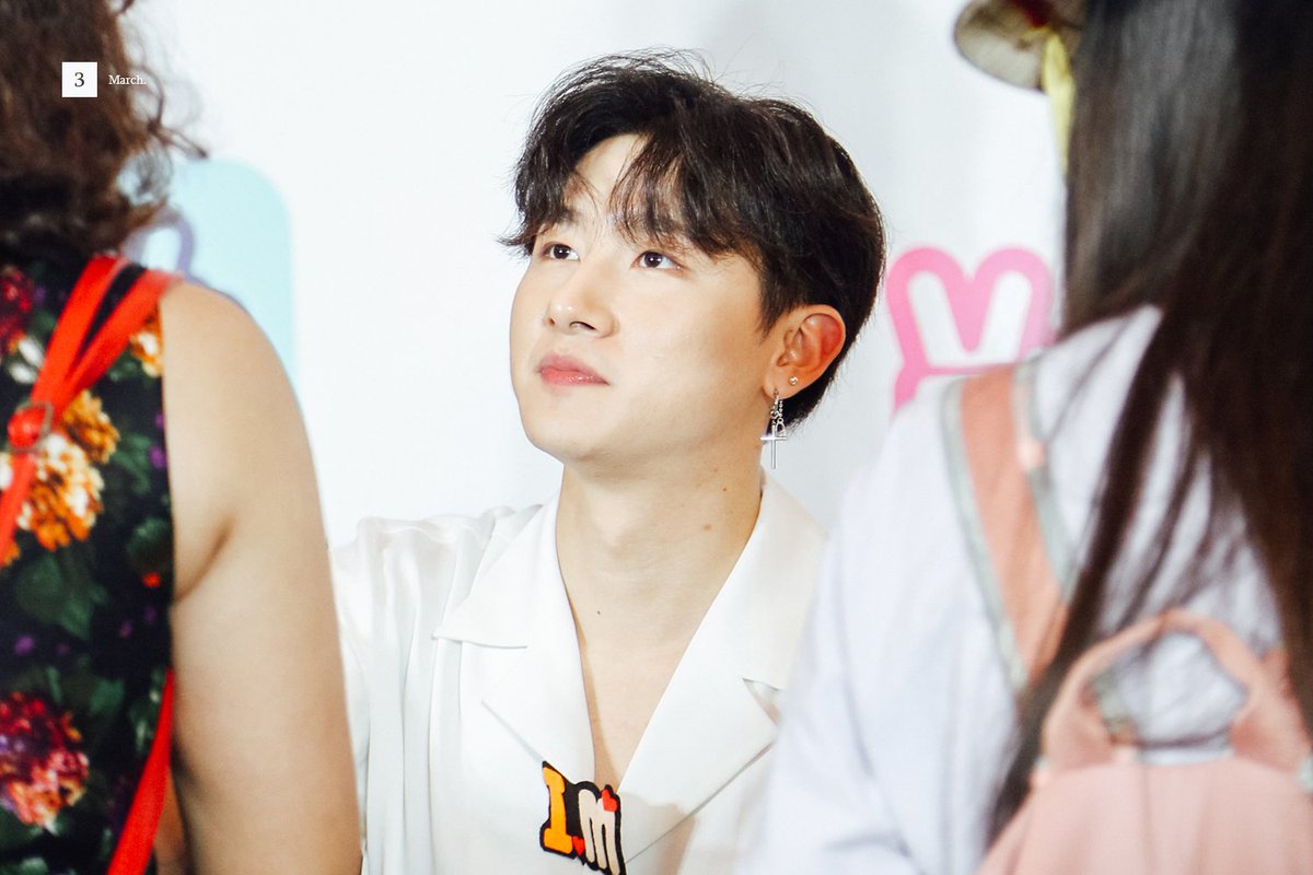 KeooKwonn's tweet photo. 180831 MONSTA X @ VHEARTBEAT
https://t.co/Yr9xbYziwL
#monstax #monstaxposter #monstaxrp #MONSTAXFBI #MonstaXnewsong #monstaxkpop #monstaxhyungwon #monstaxminhyuk #monstaxupdate #monstaxgram #MONSTAXFACT #monstaxkihyun #monstaxbody #monstaxnewalbum #monstaxjooheon #monstaxim https://t.co/jYQ5rNFi8y