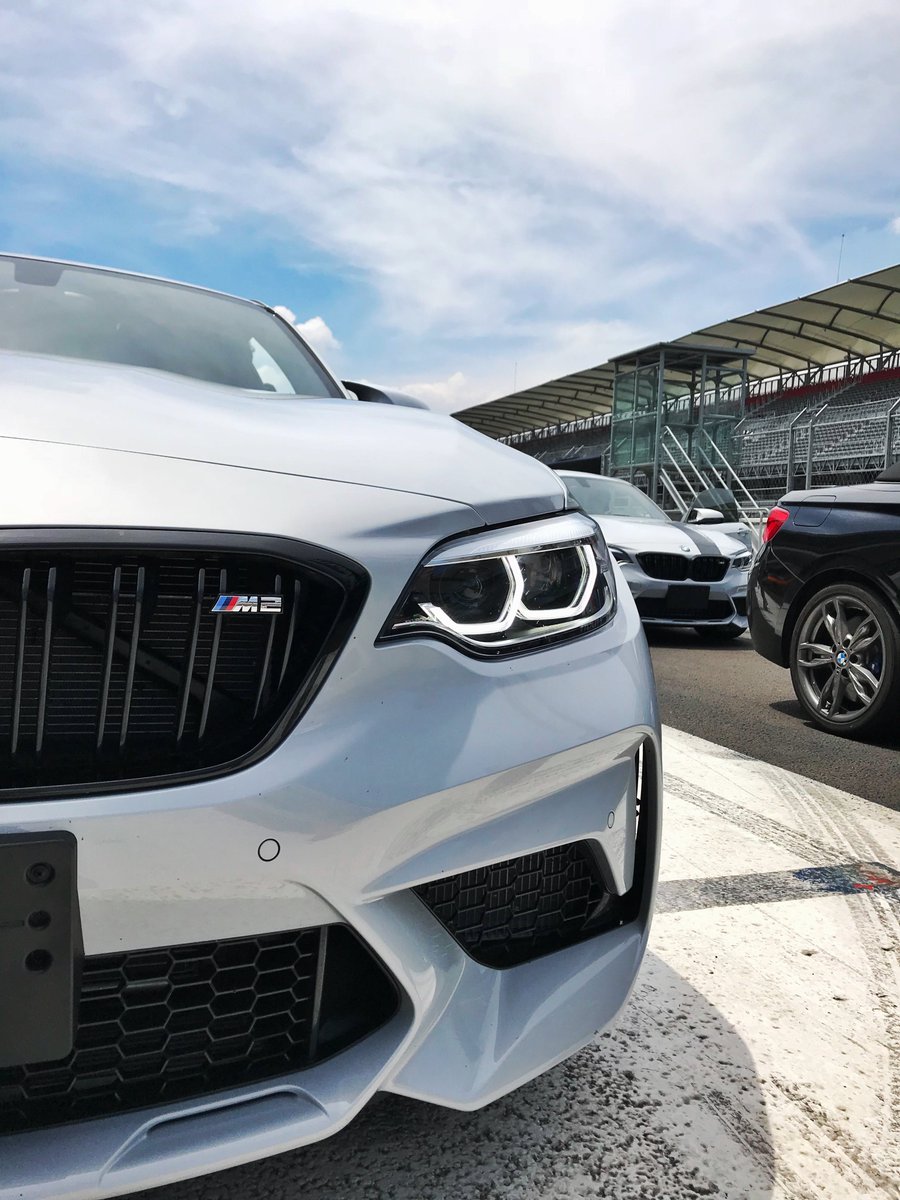 BMWMex's tweet photo. El nuevo #BMWM2 Competition eligió el #MPowerTour de la CDMX para hacer su llegada al país. Estos son los 410 caballos de fuerza que te llaman: https://t.co/IIL3skc04l